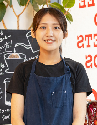 カフェスタッフ3